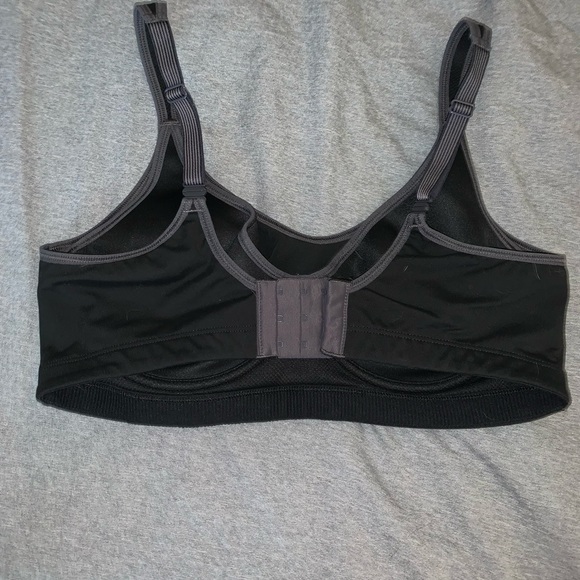 Victoria's Secret Sports Bra - Picture 2 of 2